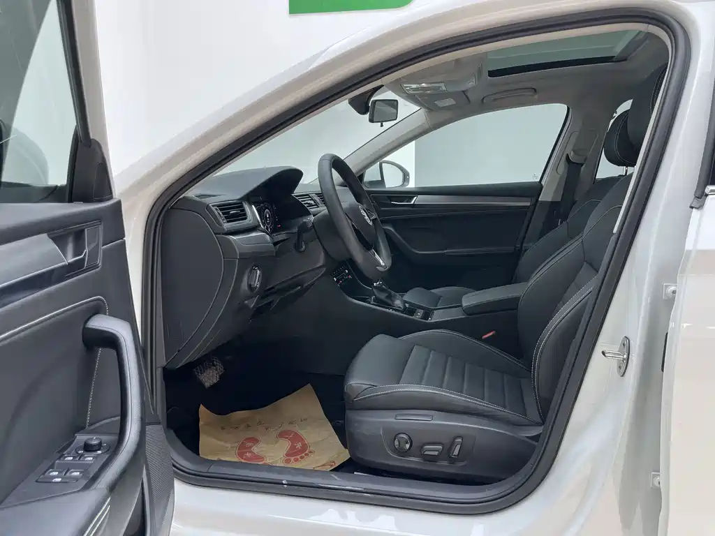 Skoda Superb — миниатюра 15