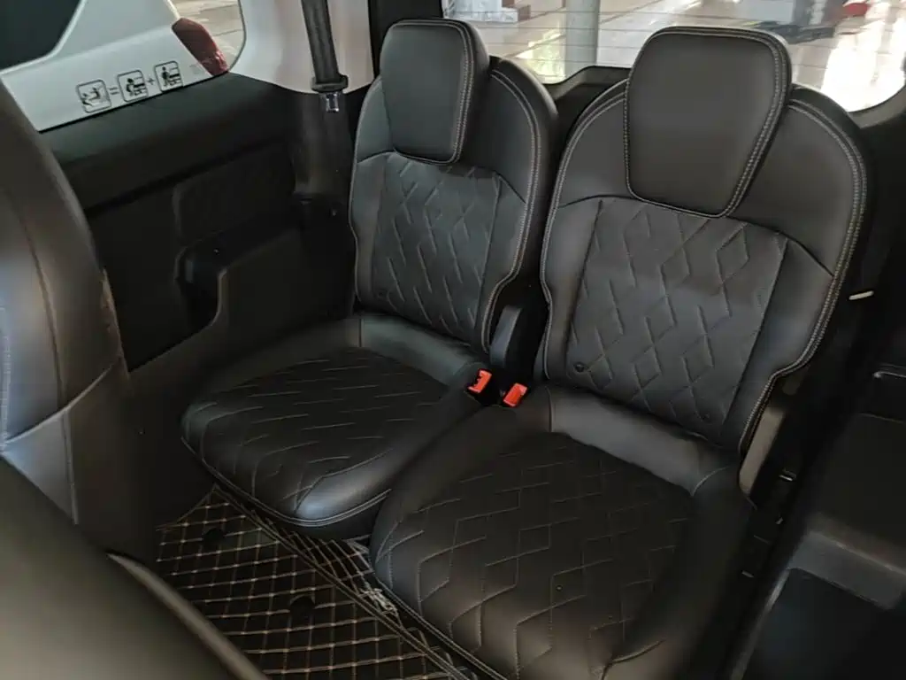 Baojun KiWi EV — миниатюра 17