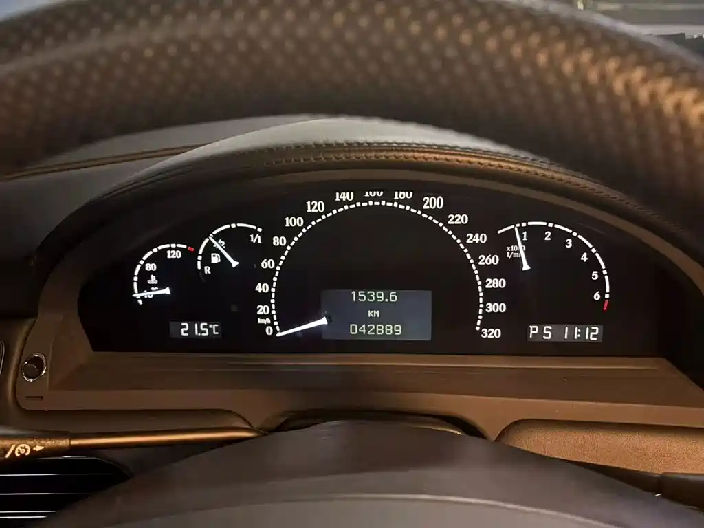 Mercedes-Benz Maybach 2011 6.0T 57 S