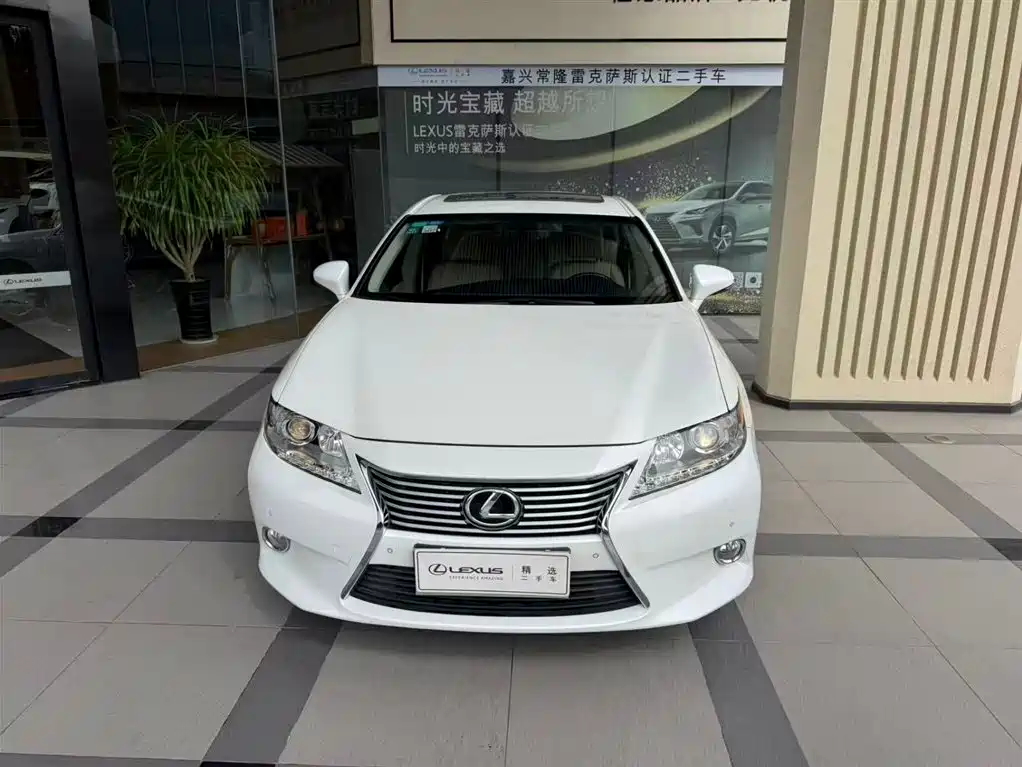 Lexus ES — миниатюра 2