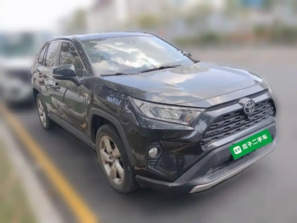 Toyota RAV4 — миниатюра 3