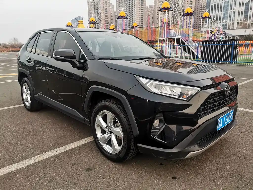 TOYOTA RAV4 RONGFANG