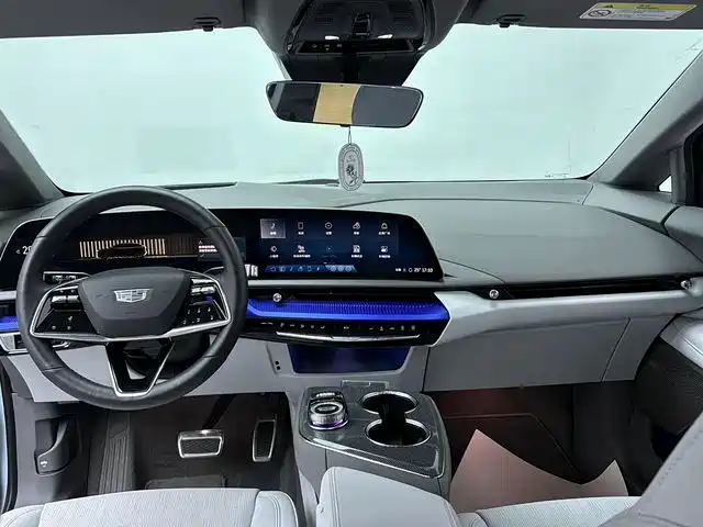 Cadillac IQ