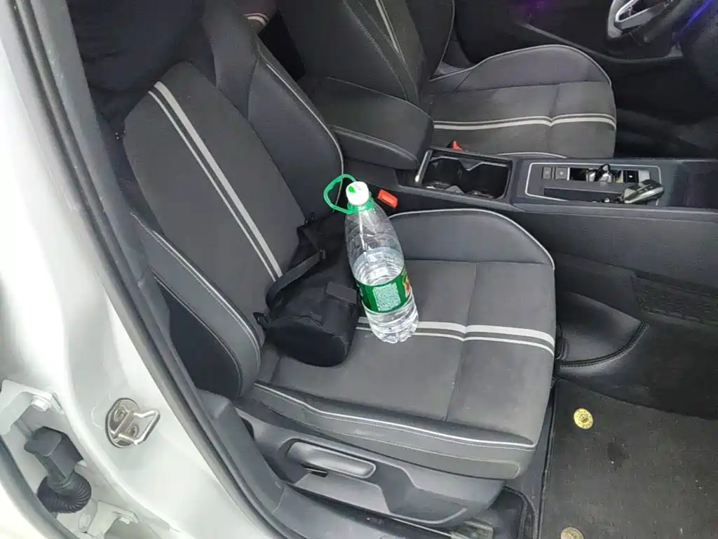Volkswagen Golf — миниатюра 25