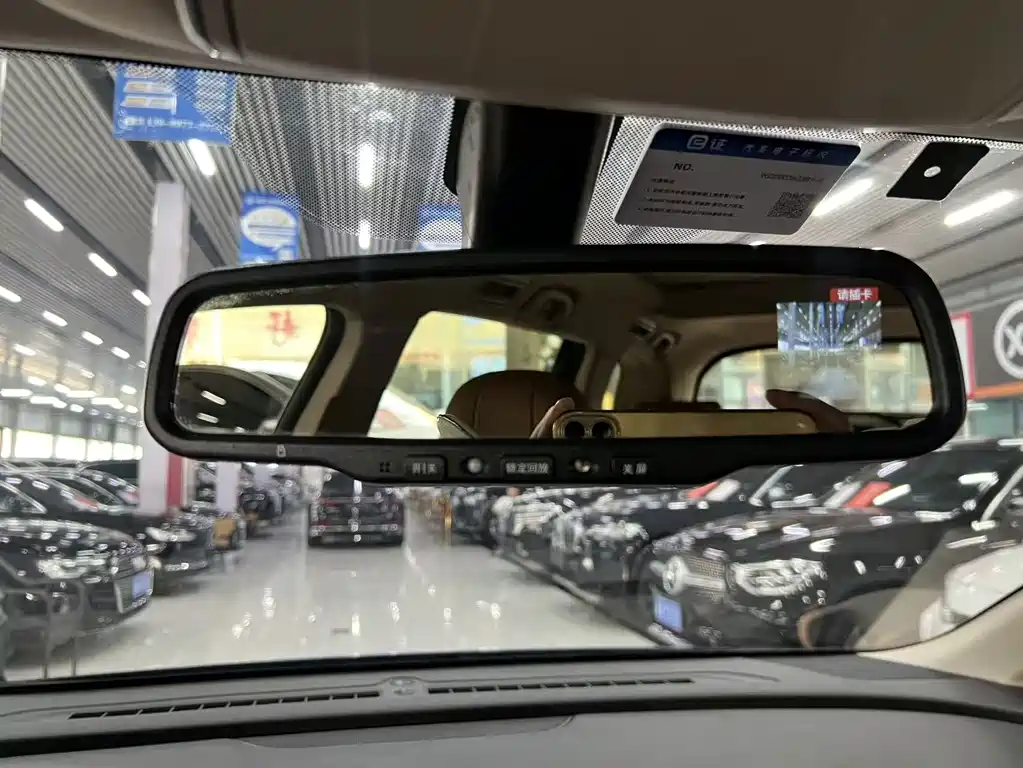 BYD MAX — миниатюра 16