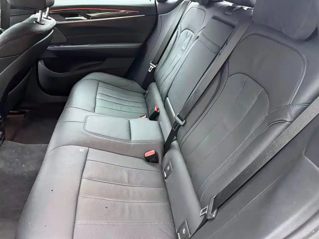 BMW 6 Series GT — миниатюра 9