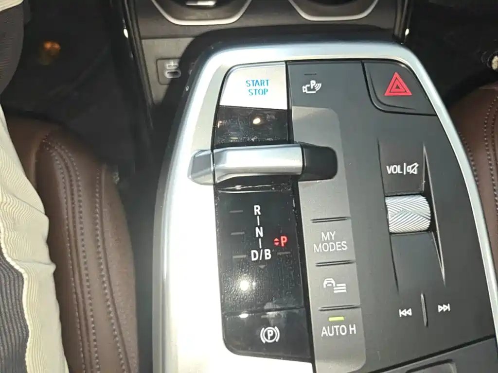 BMW iX1 — миниатюра 19