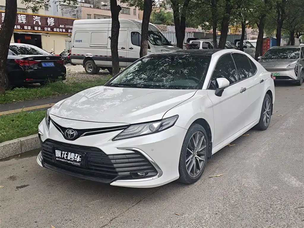 Toyota Camry 2022
