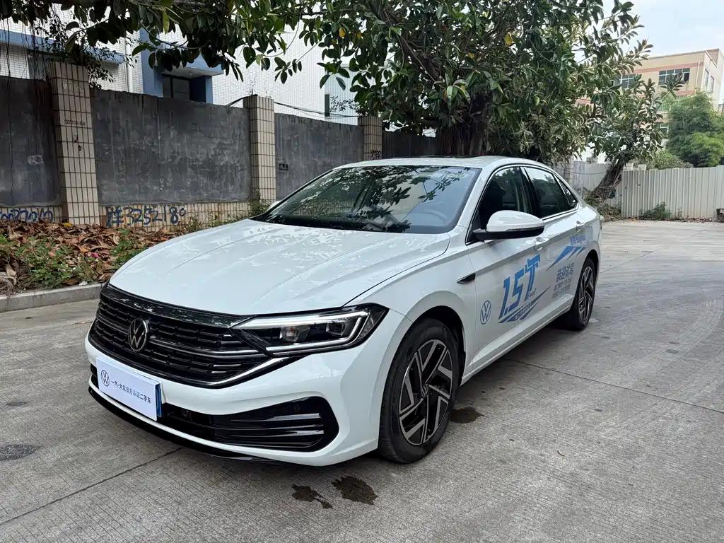 Volkswagen Sagitar 2023