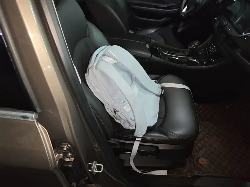 Buick Envision Plus — миниатюра 25