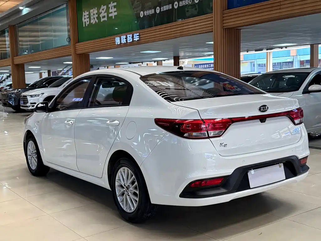 Kia K2 — миниатюра 14
