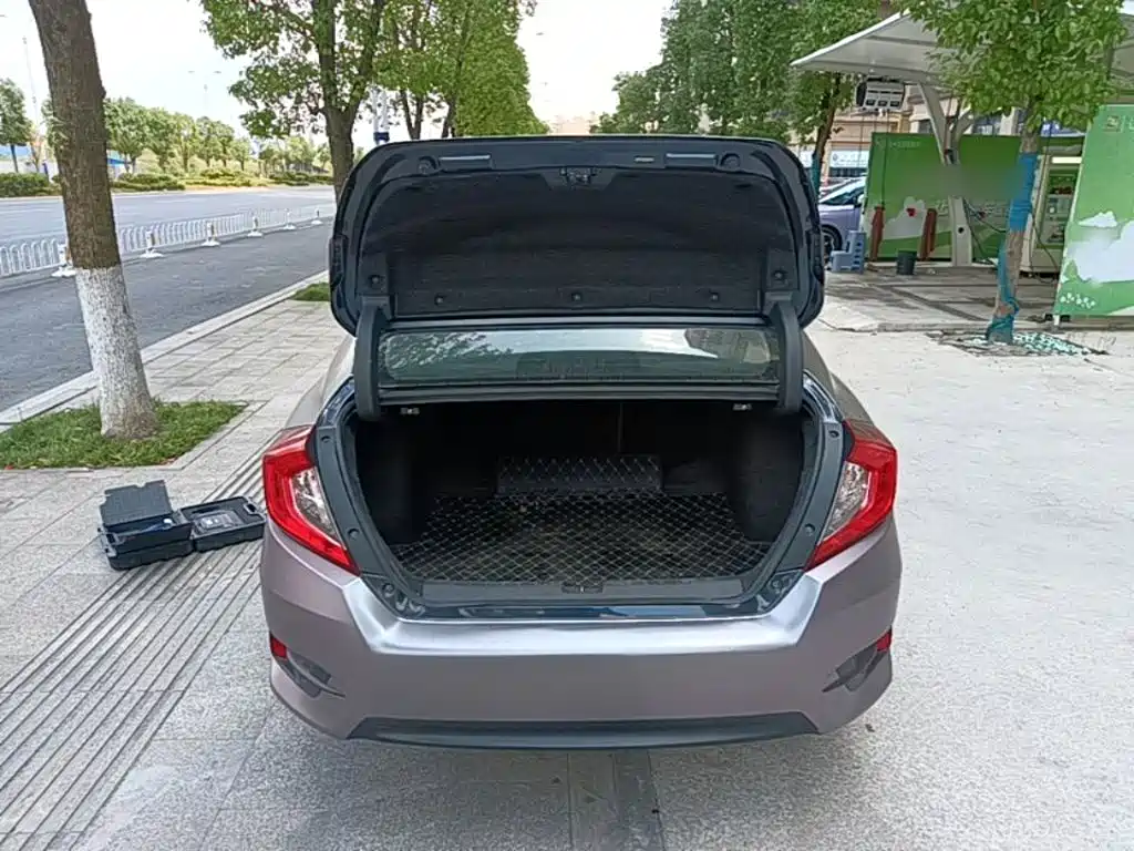 Honda Civic — миниатюра 19