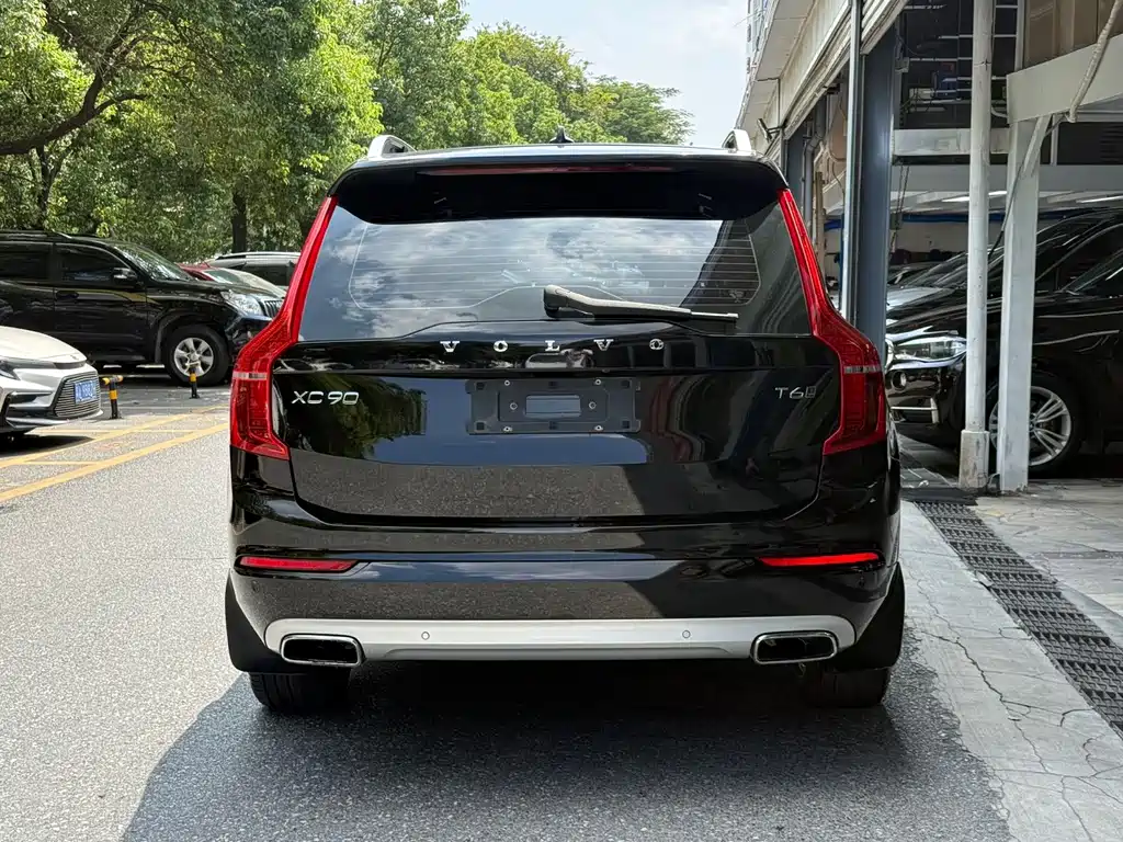 Volvo XC90 — миниатюра 5