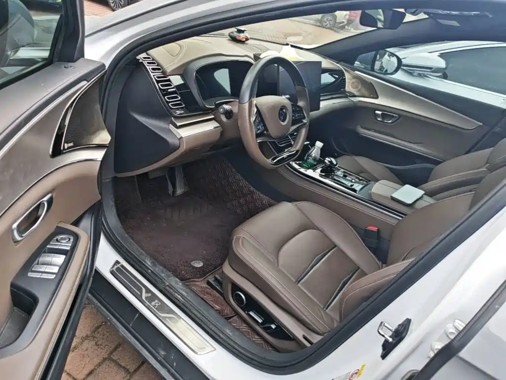 BYD Han — миниатюра 16