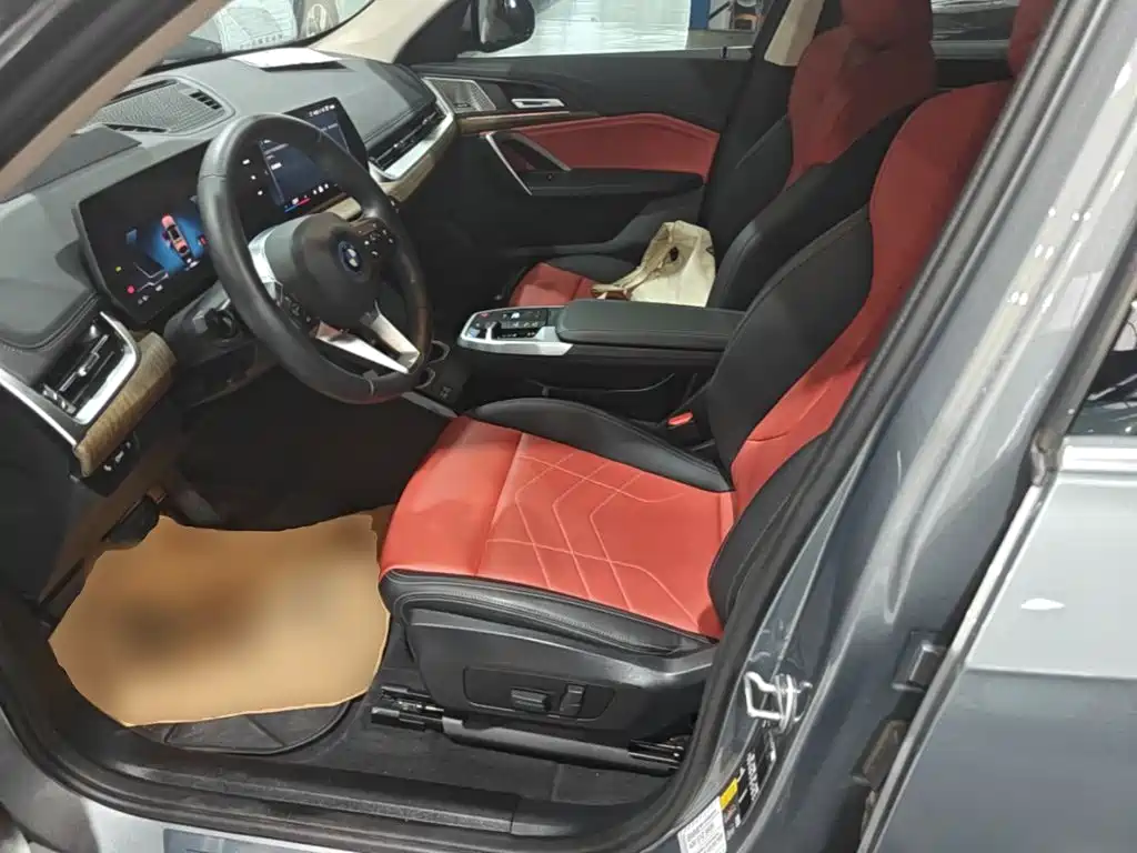 BMW iX1 — миниатюра 20