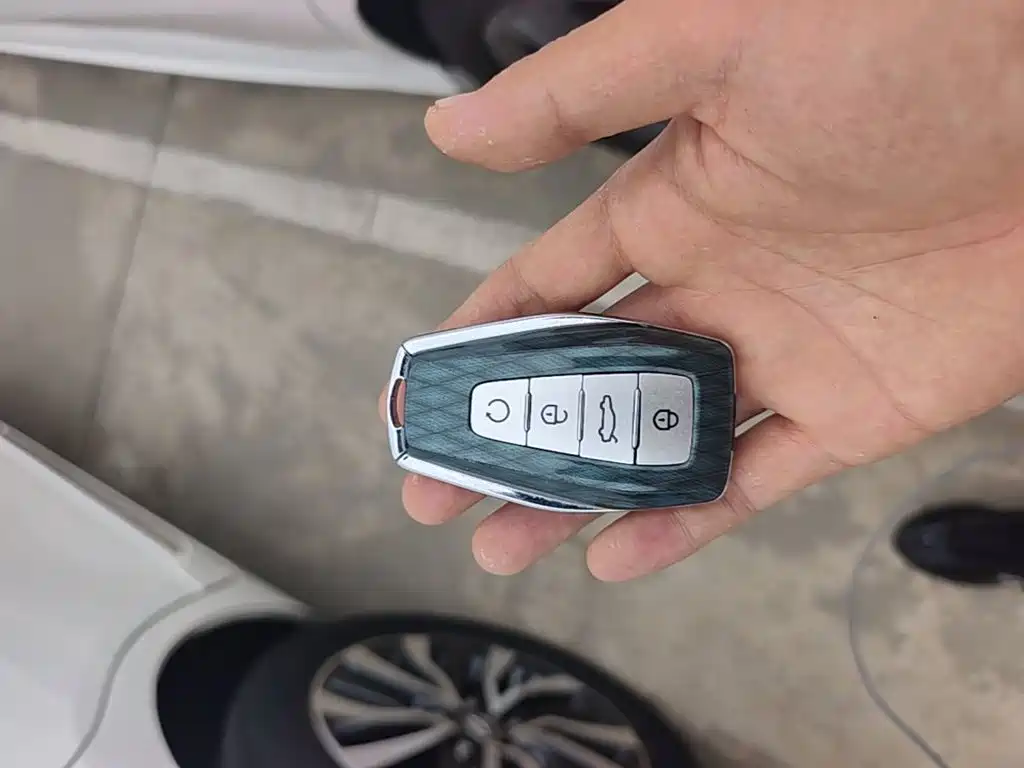 Geely Xingyue L — миниатюра 9