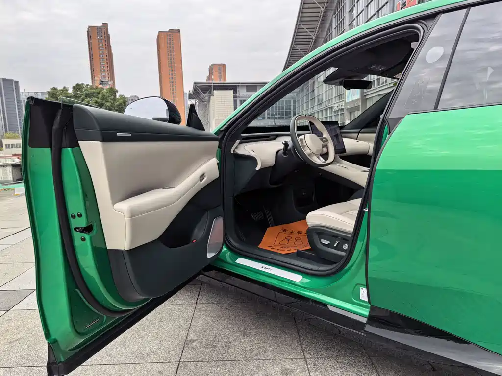 XIAOMI CAR XIAOMI YU7