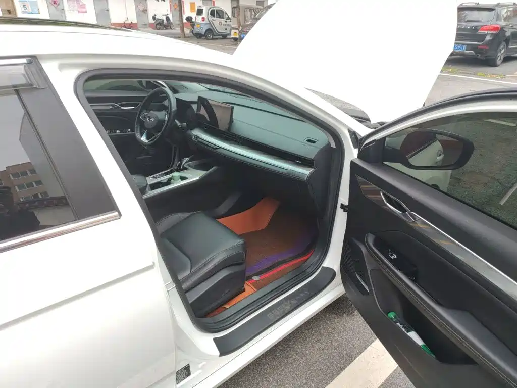 Geely L HiP — миниатюра 17