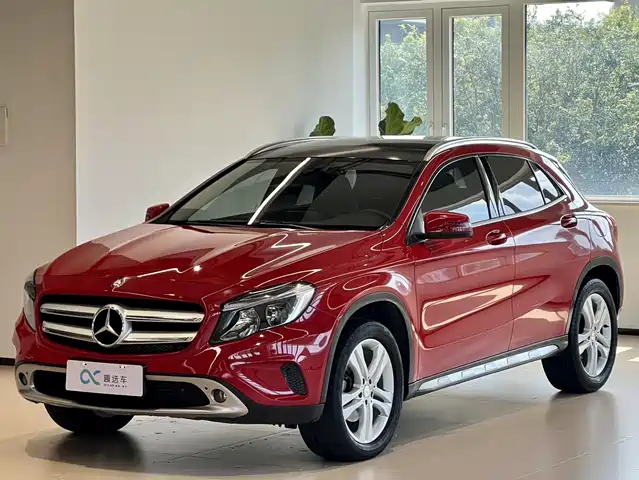 MERCEDES-BENZ  GLA 2017