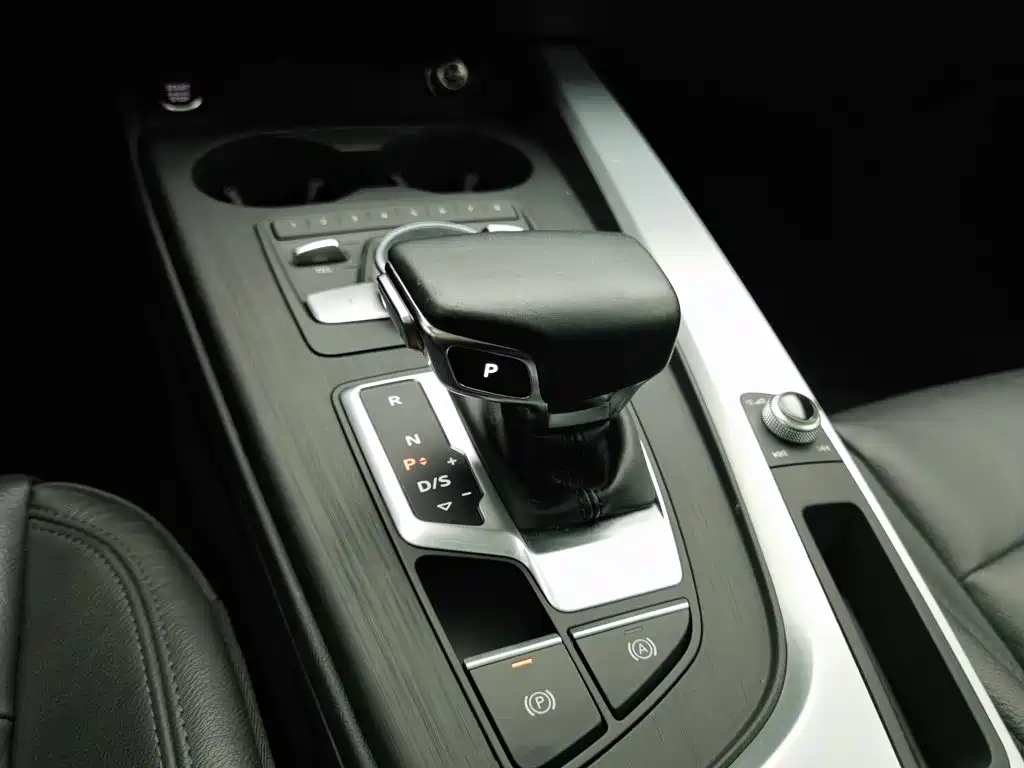 Audi A4L — миниатюра 13