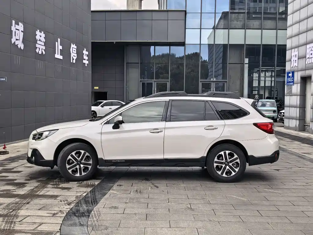 SUBARU OUTBACK