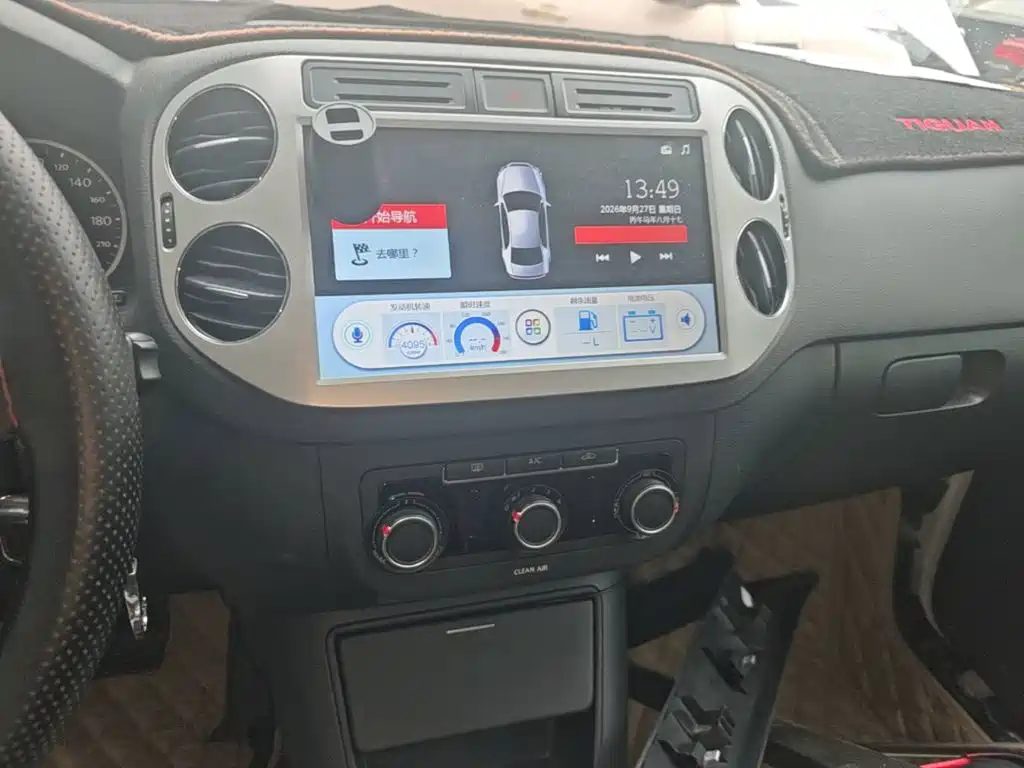 Volkswagen Tiguan — миниатюра 13