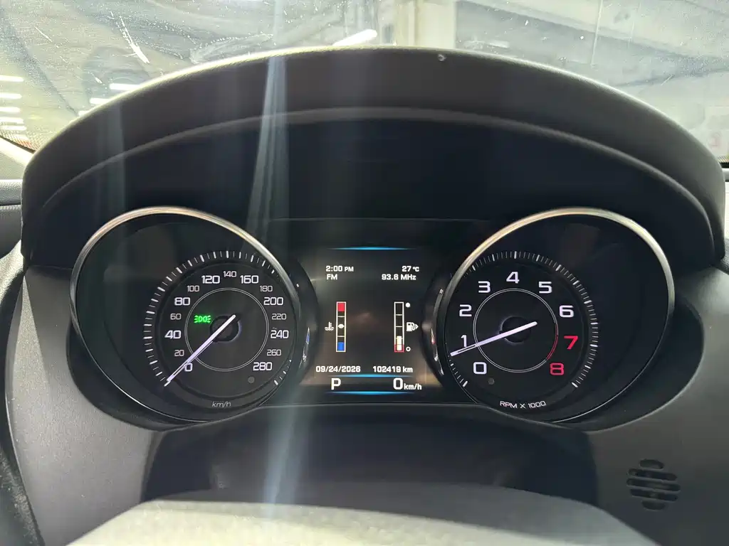 Jaguar XE — миниатюра 19