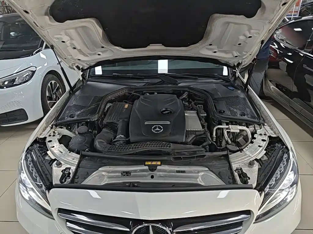 Mercedes-Benz C-Class — миниатюра 20
