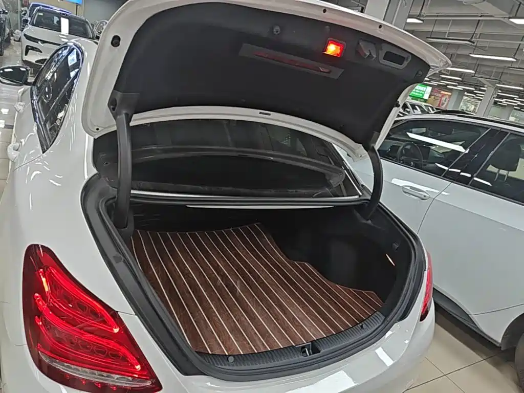 Mercedes-Benz C-Class — миниатюра 19