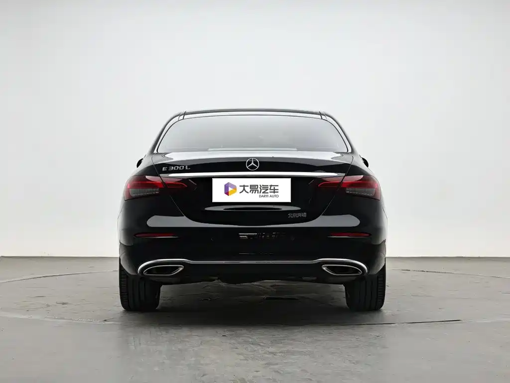 Mercedes-Benz E-Class — миниатюра 4