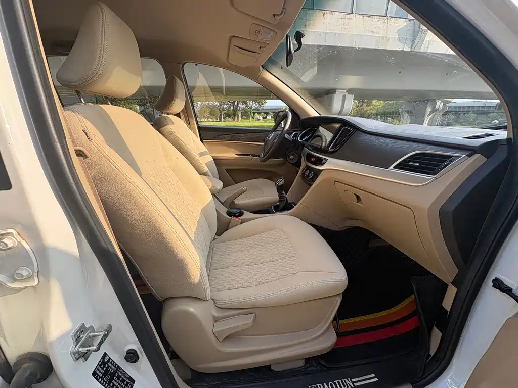 Baojun 730 — миниатюра 17