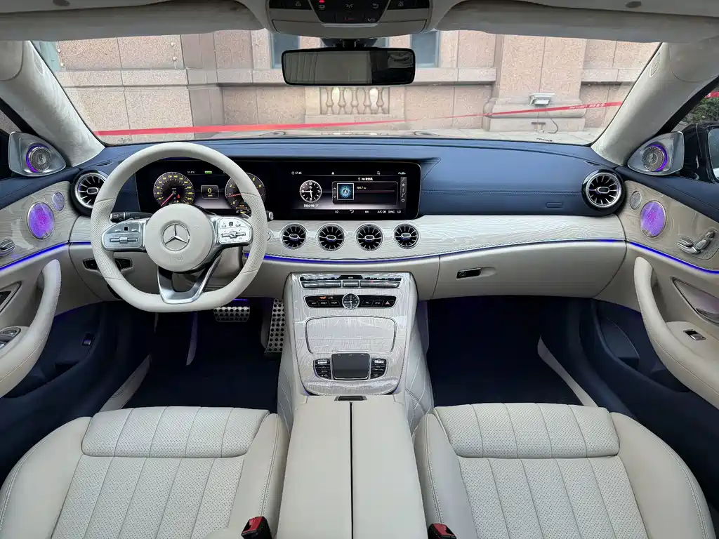 Mercedes-Benz E-Class (Import) — миниатюра 26