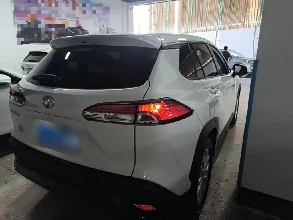Toyota Frontlander — миниатюра 7