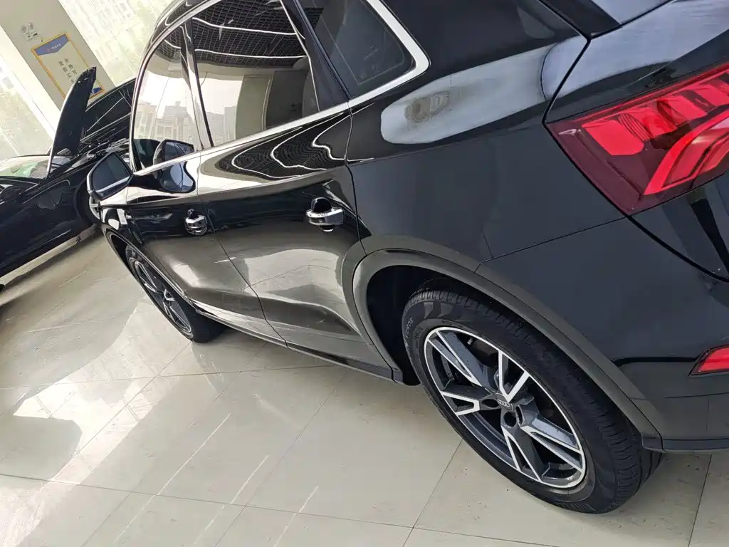 Audi Q5L — миниатюра 7