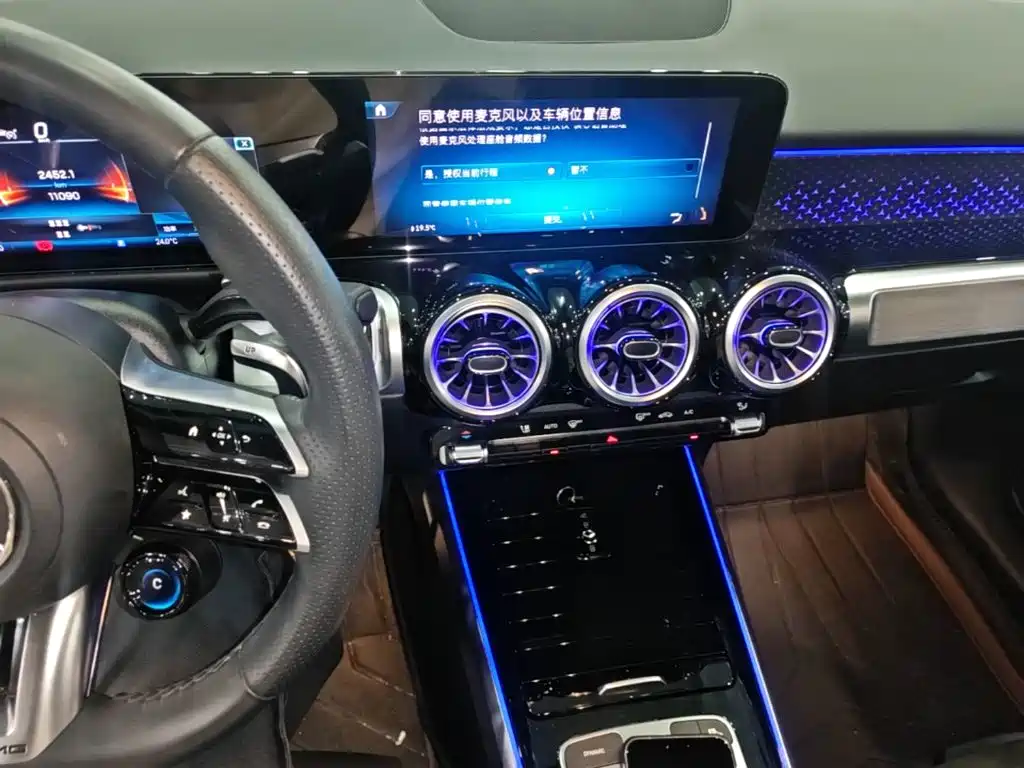 Mercedes-Benz GLB AMG — миниатюра 13