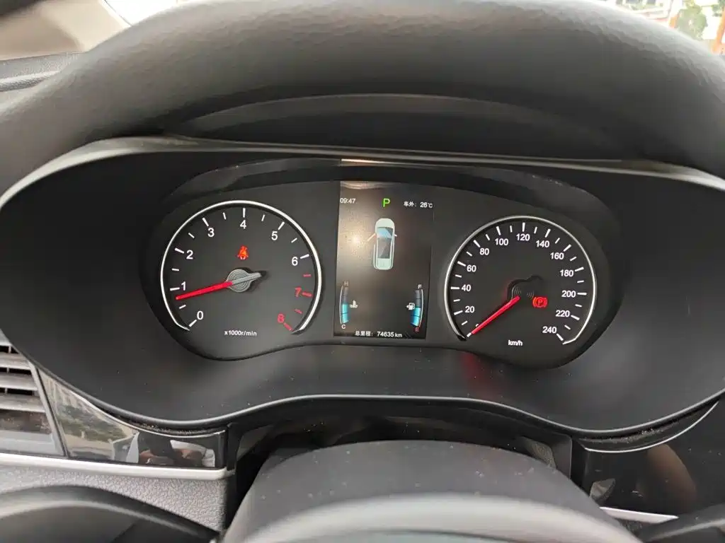 BYD MAX — миниатюра 7