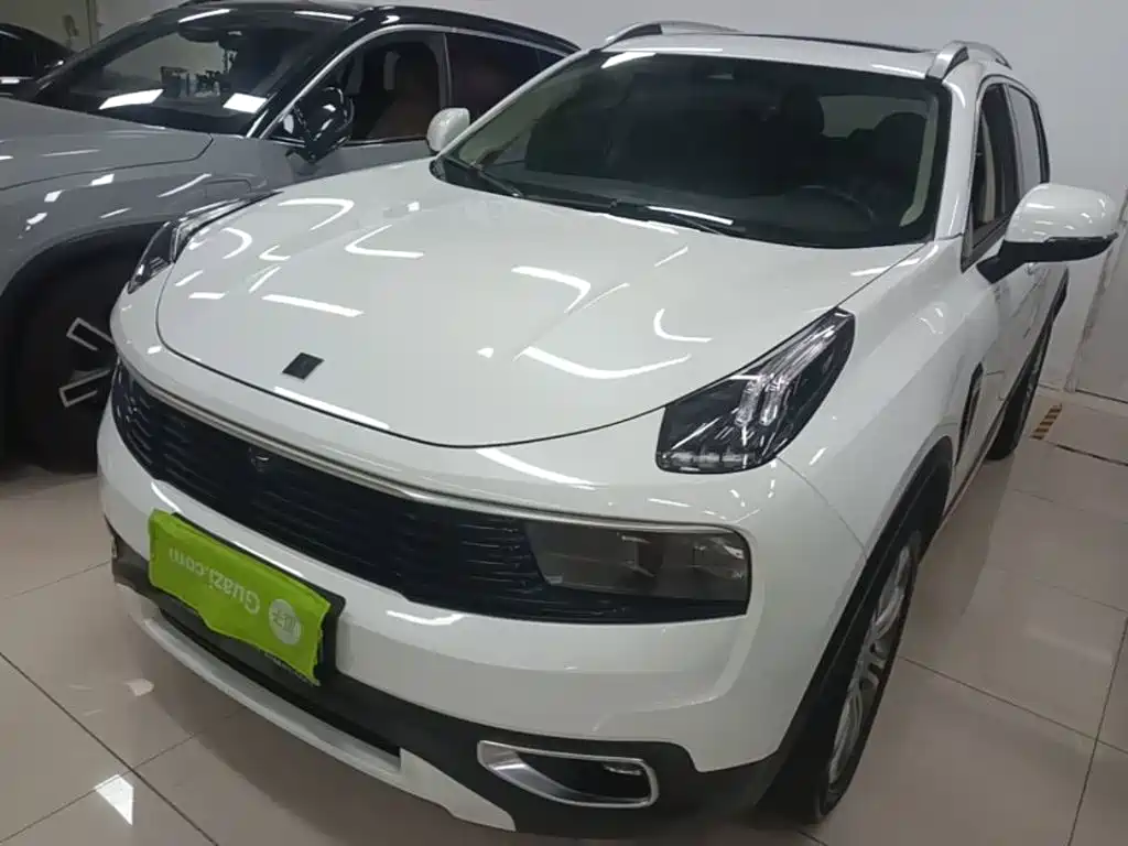 Lynk & Co 01 — миниатюра 2