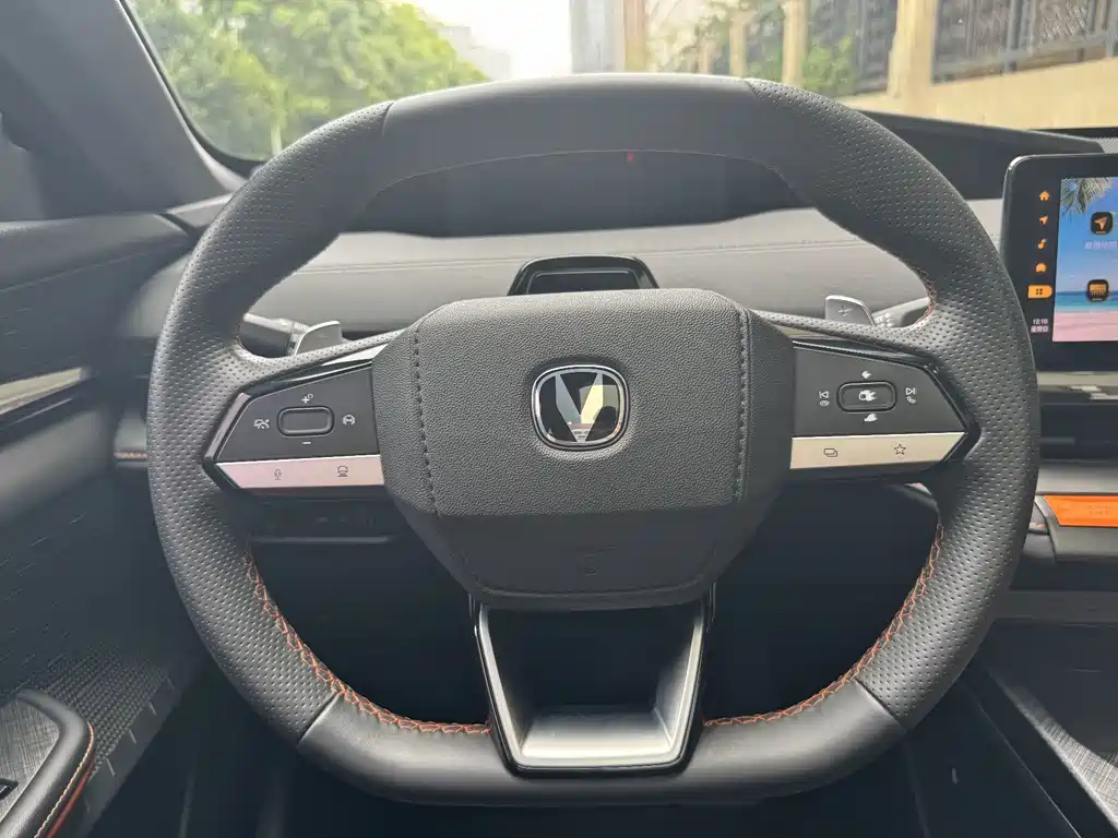 Changan UNI-V — миниатюра 13