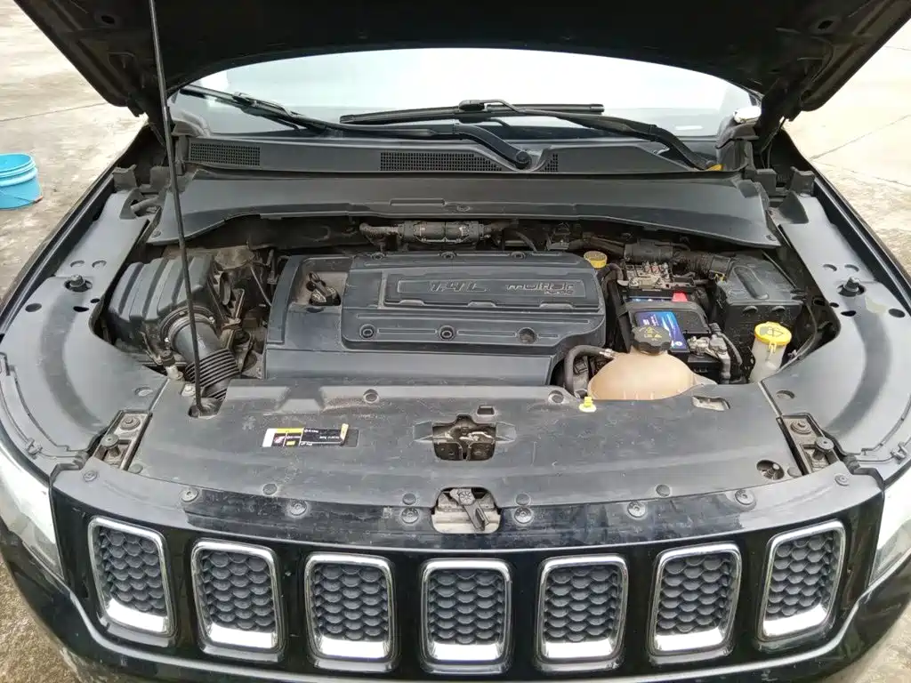 Jeep Compass — миниатюра 21