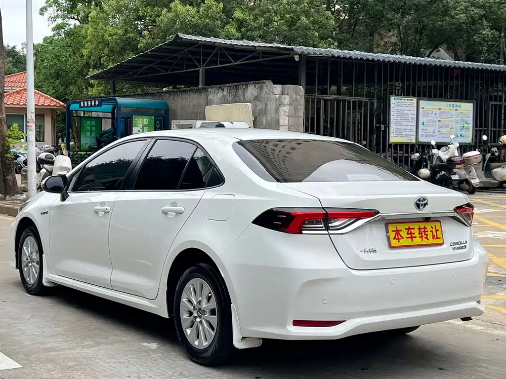 Toyota Corolla 2021 1.8L E-CVT Elite