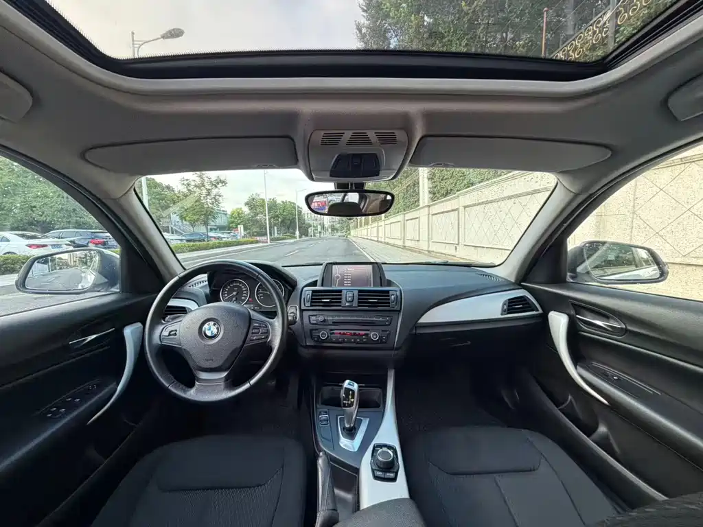 BMW 1 Series (Import) 118i Leading Type, фото 8