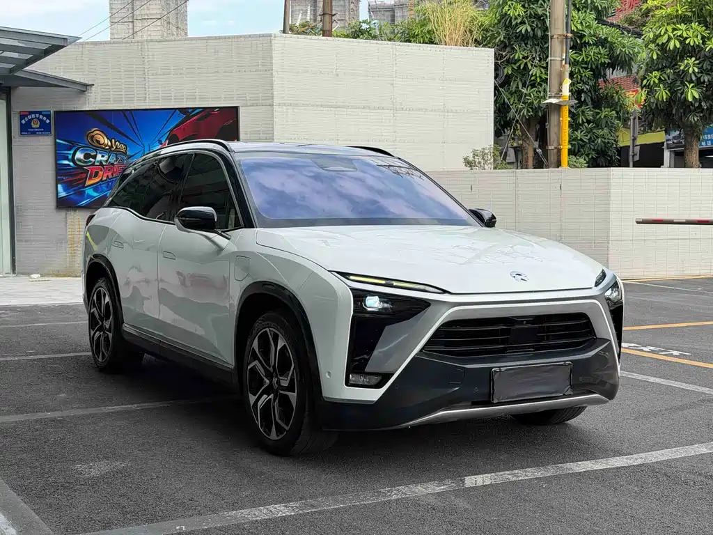 NIO ES8 — миниатюра 4