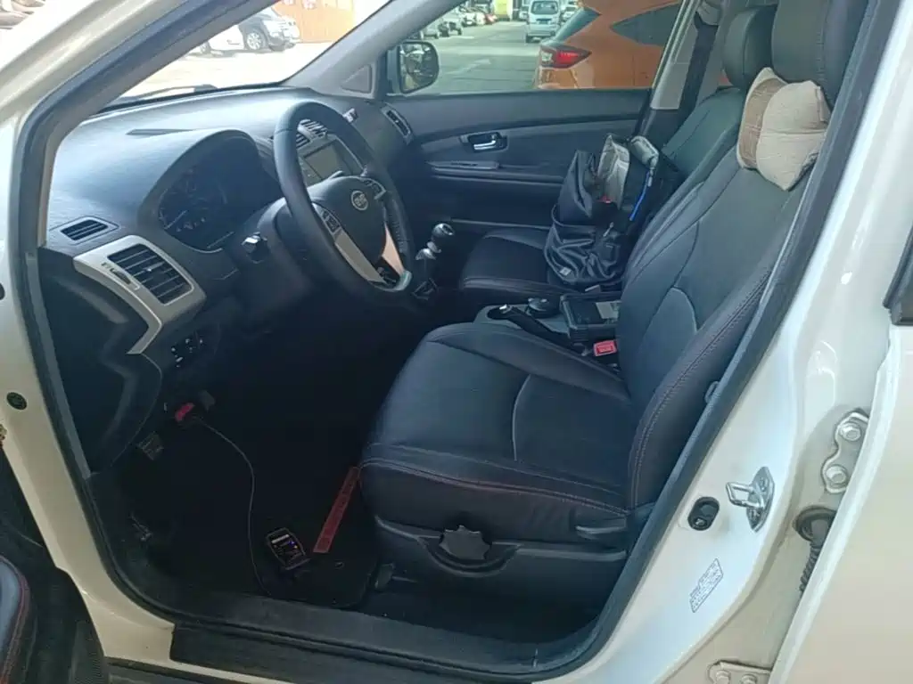 BYD S6 — миниатюра 15