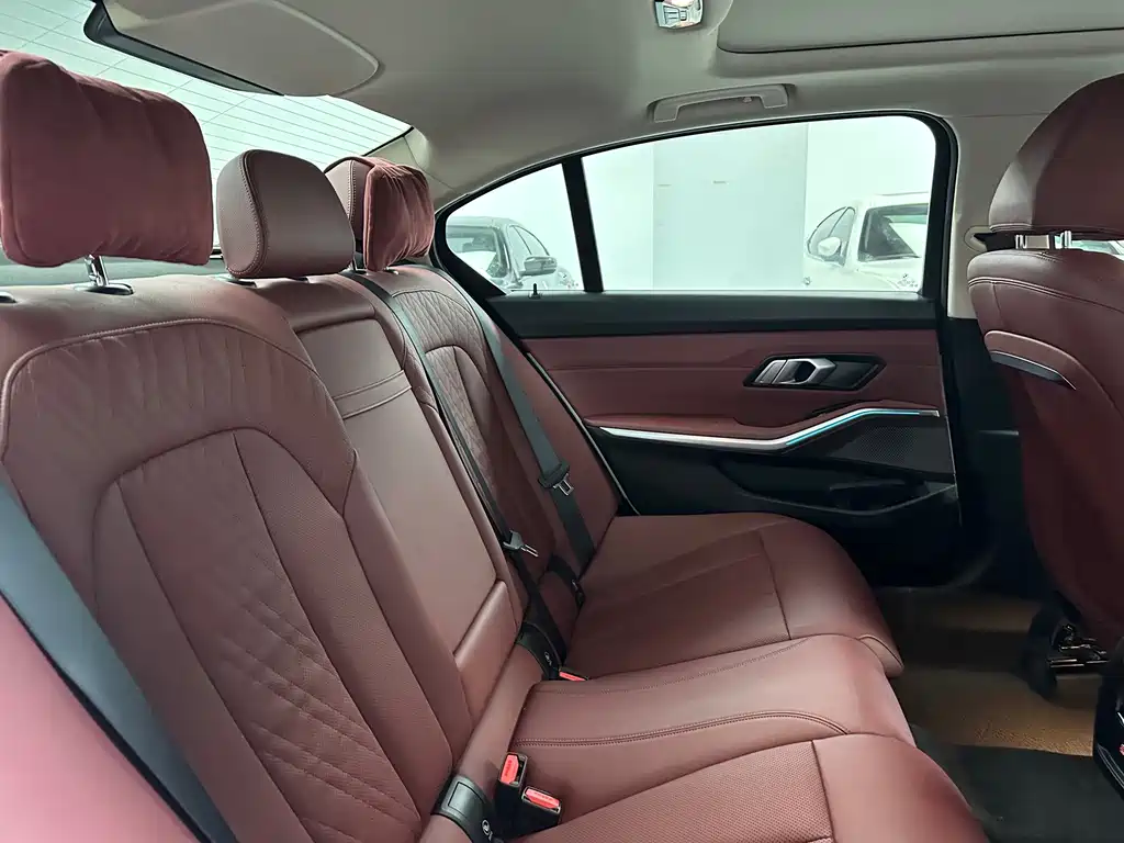 BMW 3 Series — миниатюра 14