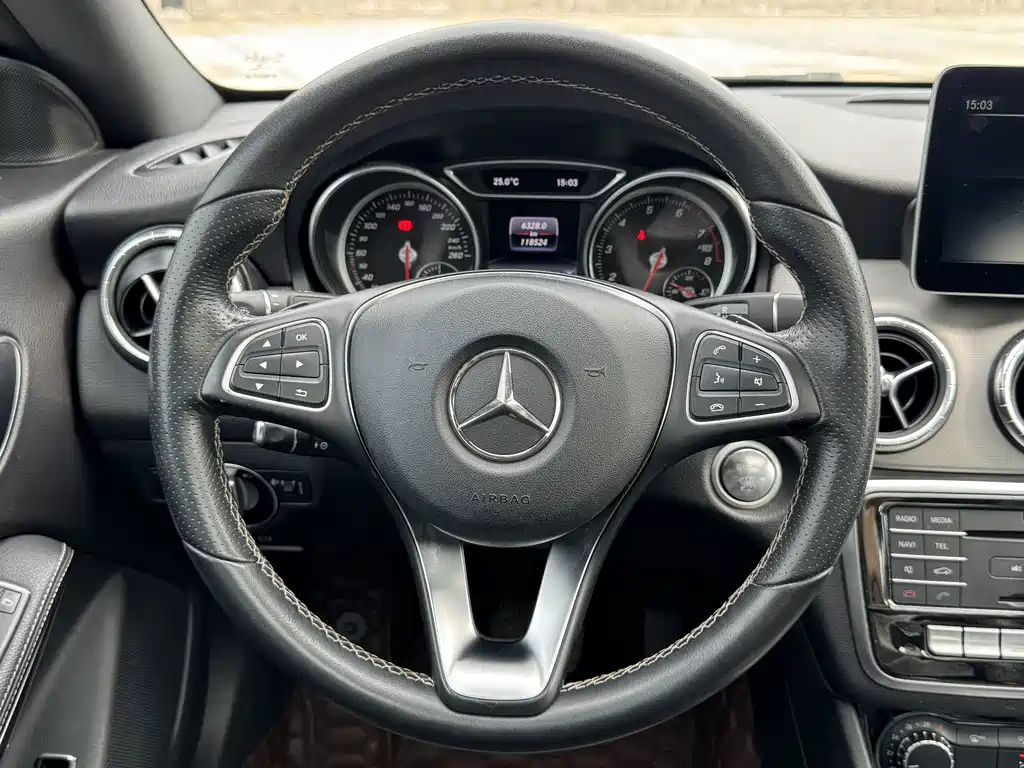 Mercedes-Benz CLA (Import) — миниатюра 16