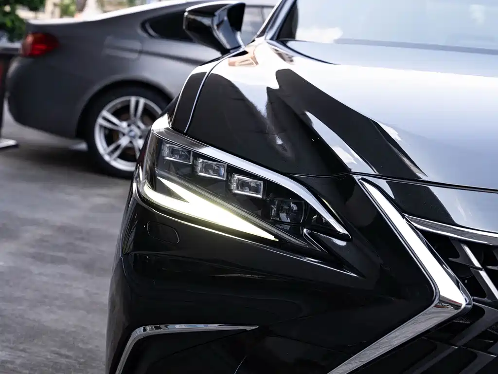 Lexus ES — миниатюра 6