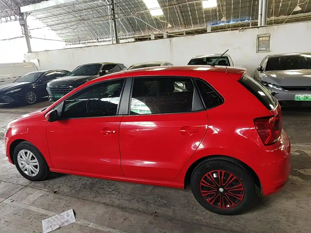Volkswagen Polo — миниатюра 5