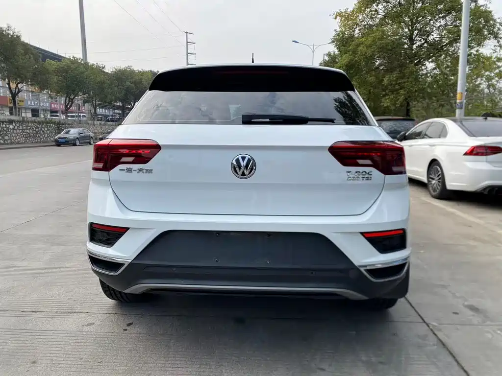 VOLKSWAGEN T ROC EXPLORING SONGS