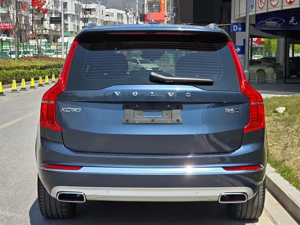 Volvo XC90 2020 T6 Luxury 7 мест