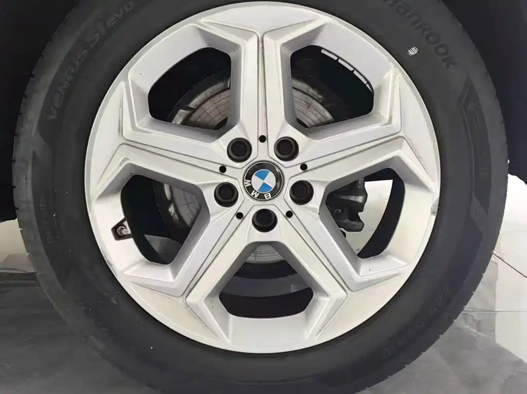 BMW X1 — миниатюра 14